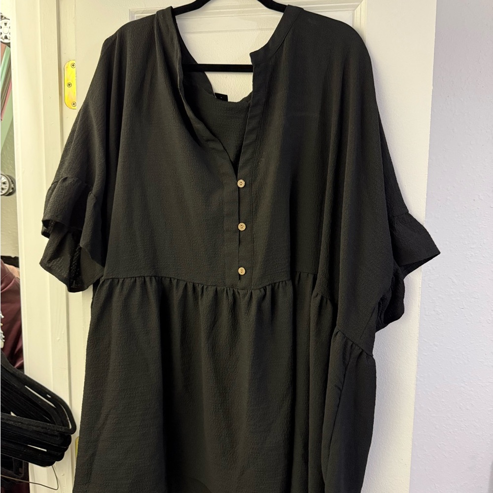 SHEIN Black Buttoned Tunic Top